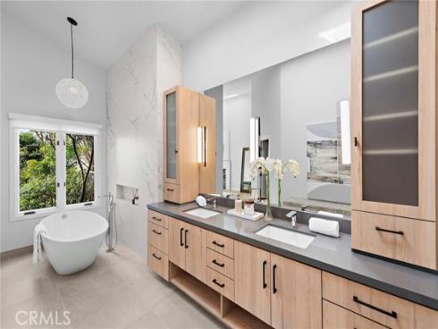 2335 Hillview Drive , Laguna Beach, CA