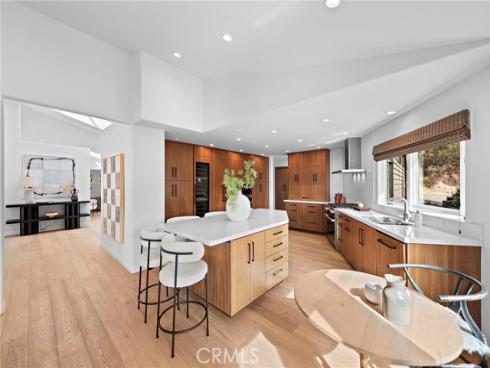 2335 Hillview Drive , Laguna Beach, CA