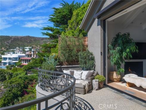 199  Emerald Bay  , Laguna Beach, CA