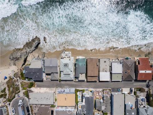 1261  Ocean Front  , Laguna Beach, CA