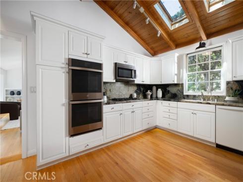 2130 Glenneyre Street, Laguna Beach, CA