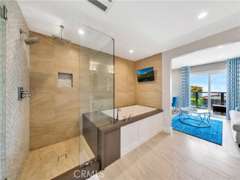 920 Quivera Street, Laguna Beach, CA