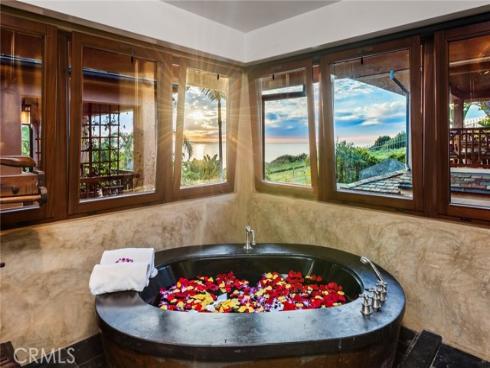 125 Irvine Cove Court, Laguna Beach, CA