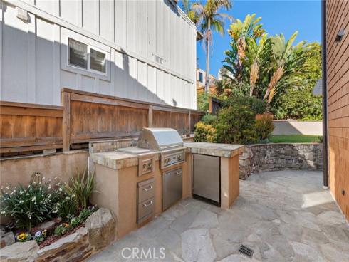 1020 La Mirada Street, Laguna Beach, CA