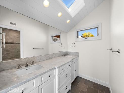 1020 La Mirada Street, Laguna Beach, CA