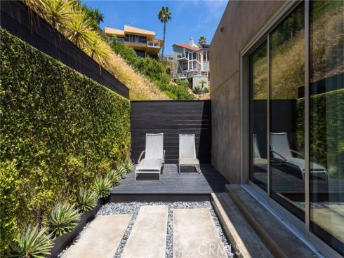 704 Nyes Place, Laguna Beach, CA