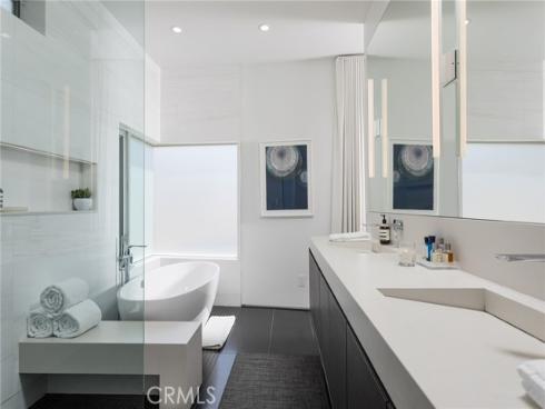 704 Nyes Place, Laguna Beach, CA