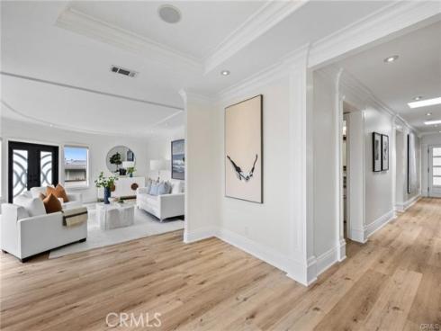 1500 Caribbean Way, Laguna Beach, CA