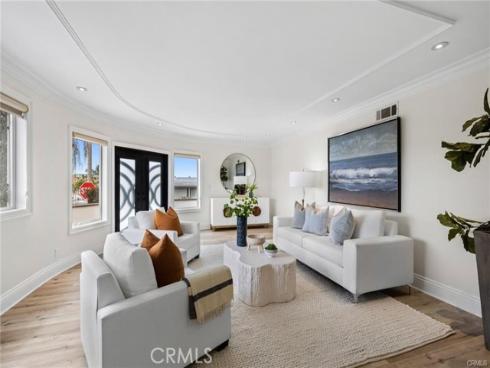 1500 Caribbean Way, Laguna Beach, CA
