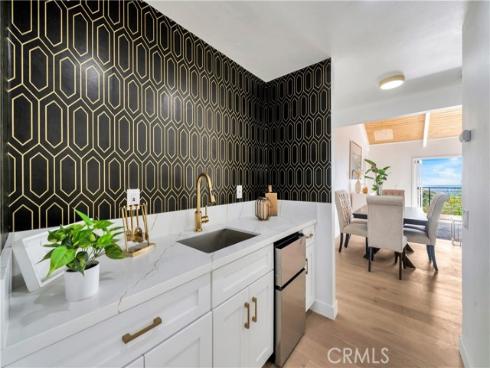 1596 Del Mar Avenue, Laguna Beach, CA