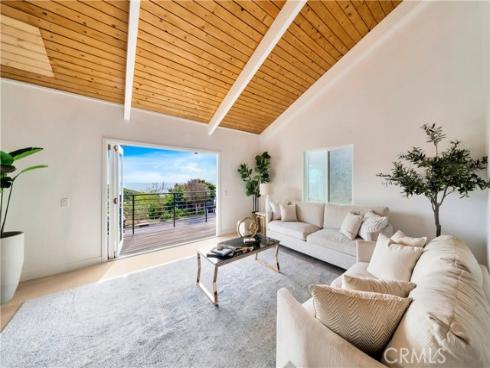 1596 Del Mar Avenue, Laguna Beach, CA