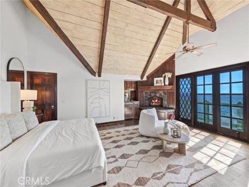 31971 So Coast Hwy , Laguna Beach, CA