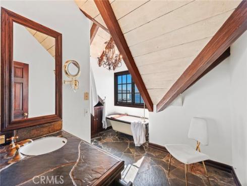 31971 So Coast Hwy , Laguna Beach, CA