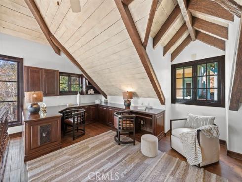 31971 So Coast Hwy , Laguna Beach, CA