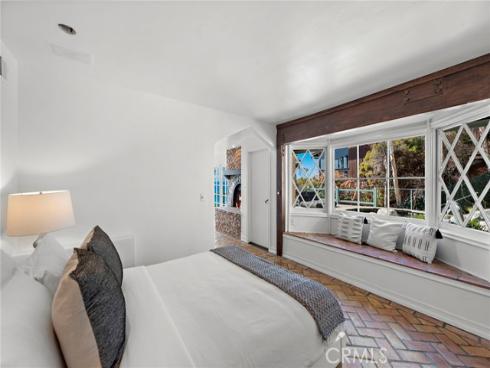 31971 So Coast Hwy , Laguna Beach, CA