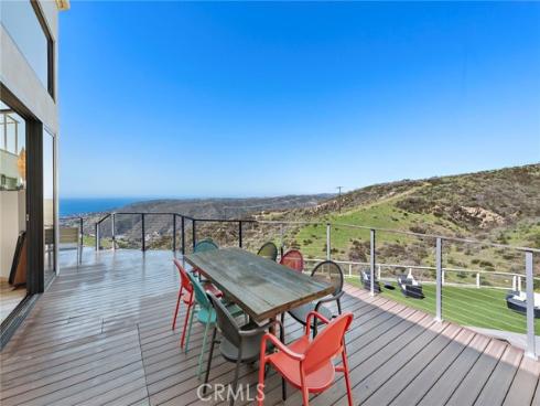 2590 Park Avenue, Laguna Beach, CA