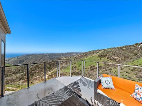 2590 Park Avenue, Laguna Beach, CA