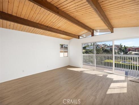 1744 Del Mar Avenue, Laguna Beach, CA