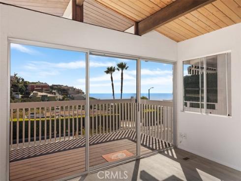 1744 Del Mar Avenue, Laguna Beach, CA