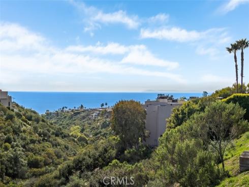 1744 Del Mar Avenue, Laguna Beach, CA