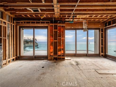 25  Bay   Drive, Laguna Beach, CA