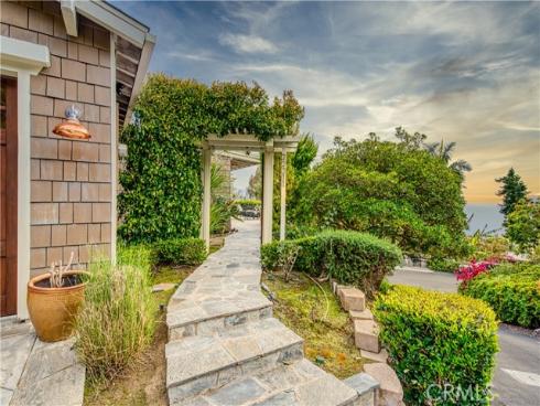 22311 3rd Avenue, Laguna Beach, CA