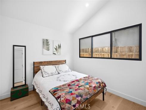 990  Meadowlark   Drive, Laguna Beach, CA