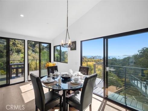 990  Meadowlark   Drive, Laguna Beach, CA