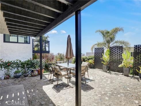 883 Santa Ana Street, Laguna Beach, CA