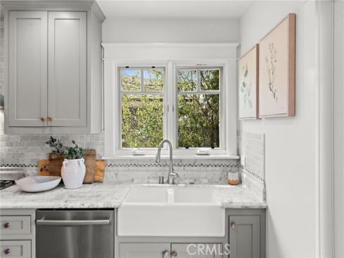 994 Bluebird Canyon Drive, Laguna Beach, CA