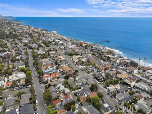 1056 Glenneyre Street, Laguna Beach, CA