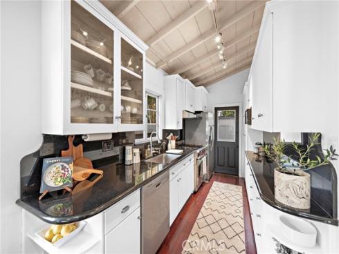 1056 Glenneyre Street, Laguna Beach, CA