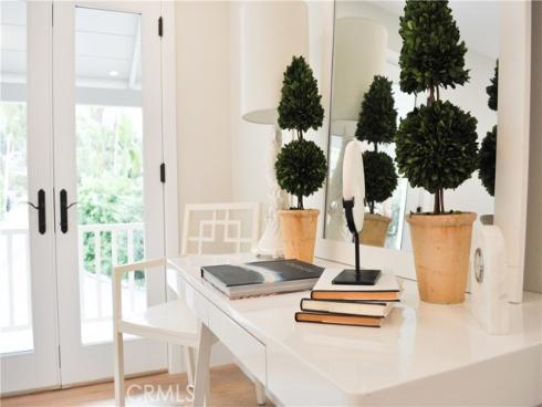 567  Flora   Street, Laguna Beach, CA