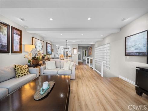 1091 La Mirada Street, Laguna Beach, CA