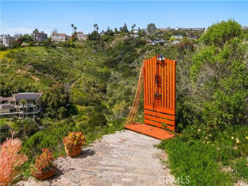 2516 Temple Hills Drive, Laguna Beach, CA