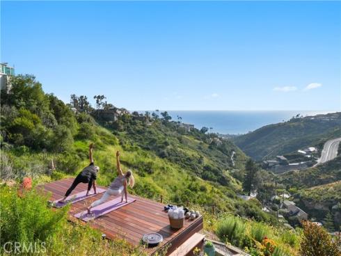 2516 Temple Hills Drive, Laguna Beach, CA