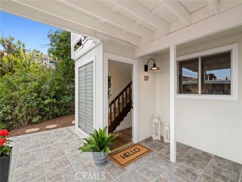 135  High Drive  , Laguna Beach, CA
