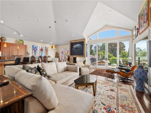 535 High Dr , Laguna Beach, CA
