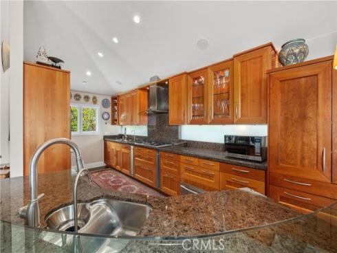 535 High Dr , Laguna Beach, CA