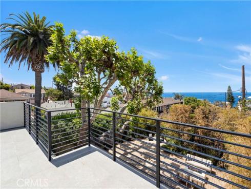 1759 Glenneyre Street, Laguna Beach, CA