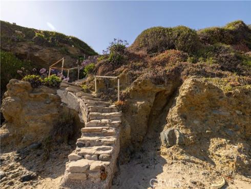 1041  Marine   Drive, Laguna Beach, CA