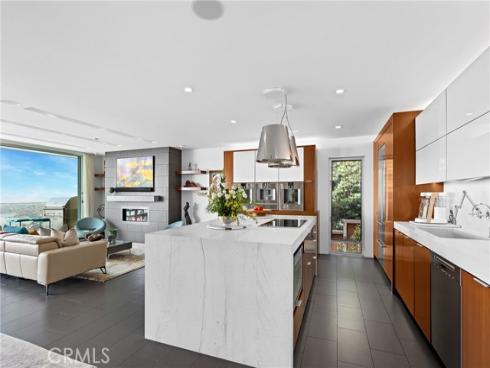 1088 Del Mar Avenue, Laguna Beach, CA