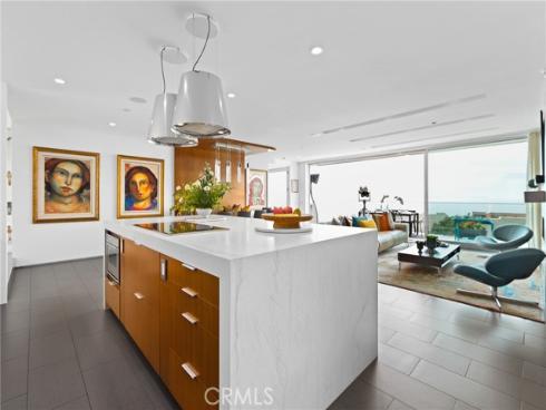 1088 Del Mar Avenue, Laguna Beach, CA