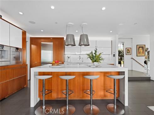 1088 Del Mar Avenue, Laguna Beach, CA