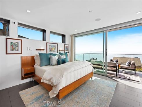 1088 Del Mar Avenue, Laguna Beach, CA