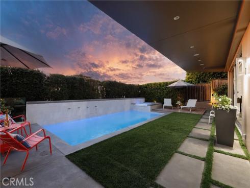 1088 Del Mar Avenue, Laguna Beach, CA