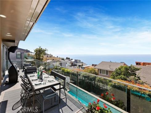 1088 Del Mar Avenue, Laguna Beach, CA