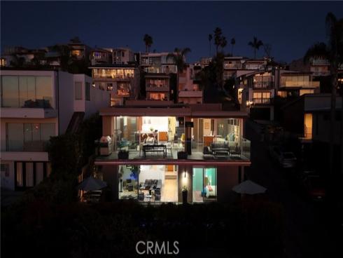 1088 Del Mar Avenue, Laguna Beach, CA