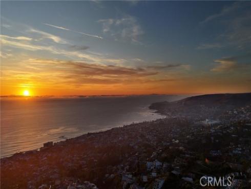 1088 Del Mar Avenue, Laguna Beach, CA