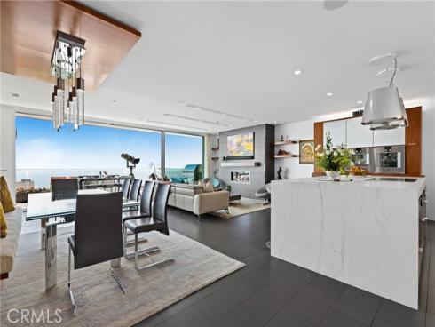 1088 Del Mar Avenue, Laguna Beach, CA